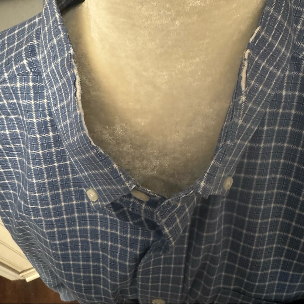 L.L. Bean Wrinkle Resistant Long Sleeve Button Down Men’s Shirt Size XL Reg - Picture 3 of 8